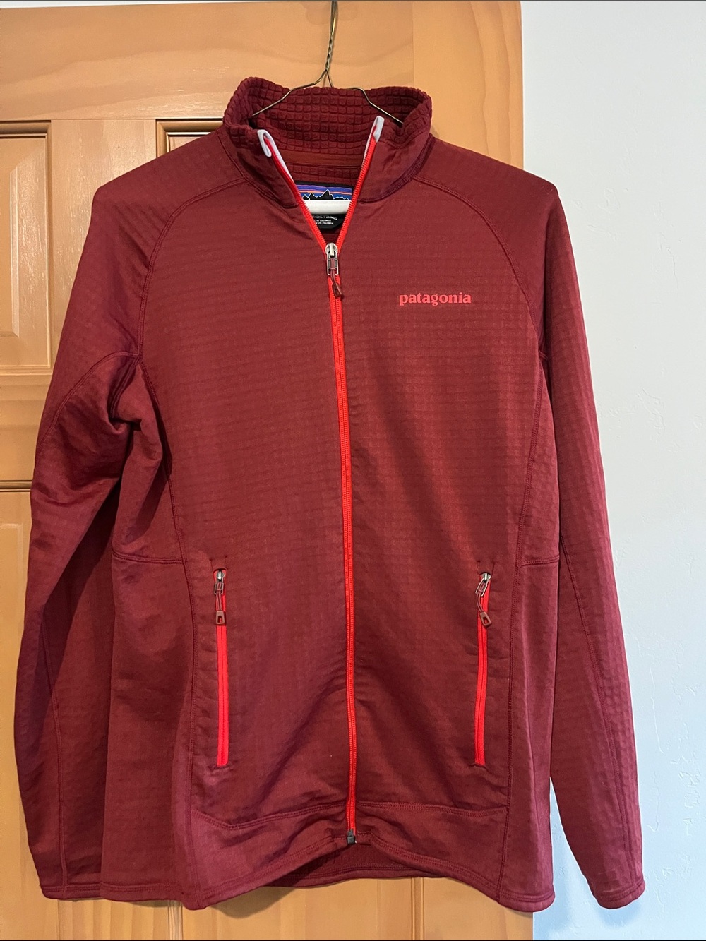 Patagonia Women’s Wine Red Full-Zip Jacket with Coral Accents